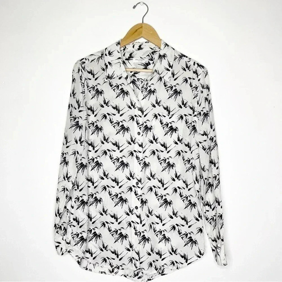 Equipment Femme 100% Silk Button Down Career Shirt Size Medium - Picture 2 of 7